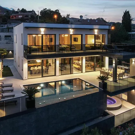 Three Elements Villas - Villa Titanium Vilă